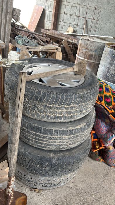 продам шины 15 размера