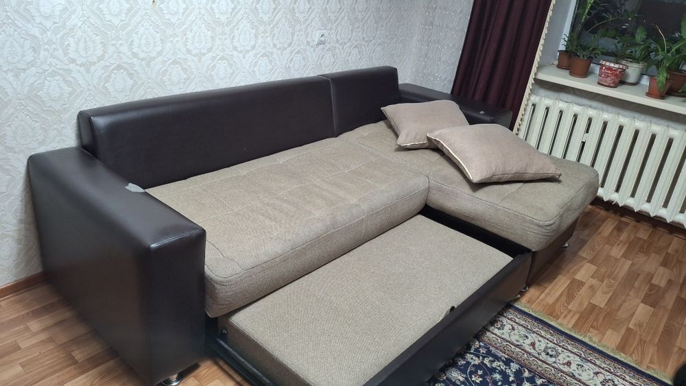 Продам Диван угловой