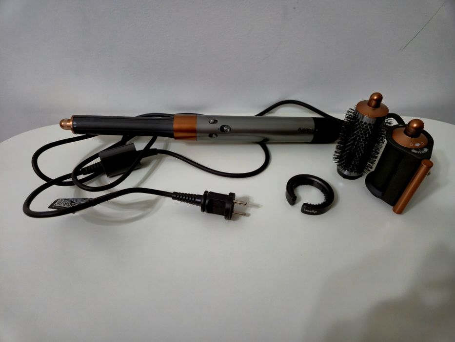 Dyson Airwrap original cu garanție