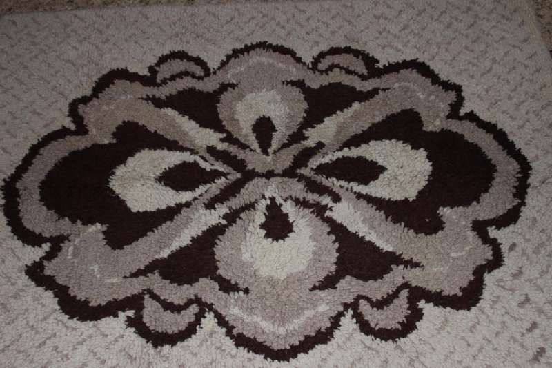 Китеник Губер чиста вълна ръчна изработка