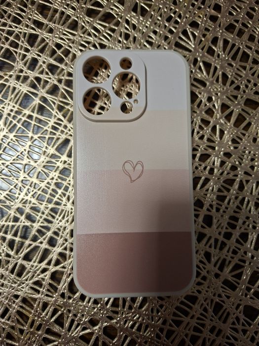 Vând Huse Iphone 17 Pro, 16 Pro, Apple Watch