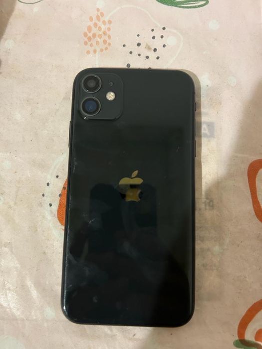 iPhone 11 с гарантия
