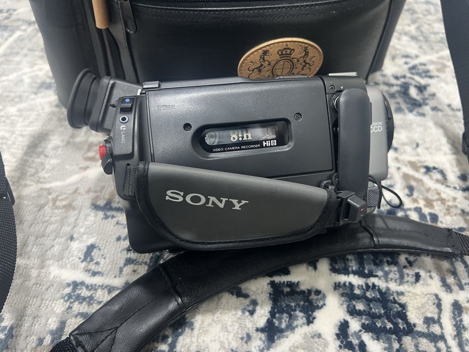 Видео камера SONY