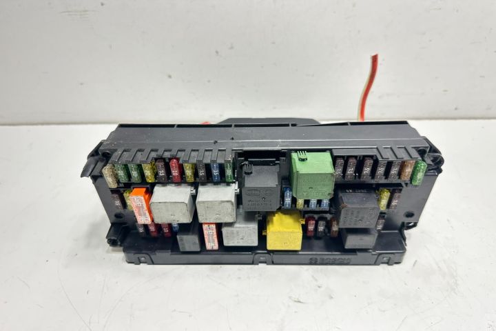 Panou sigurante si relee A2129003814 Mercedes-Benz E-Class W212