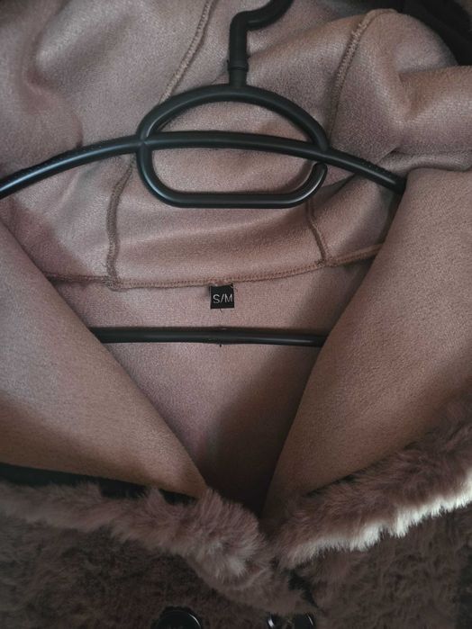 Палтенце в какаов цвят