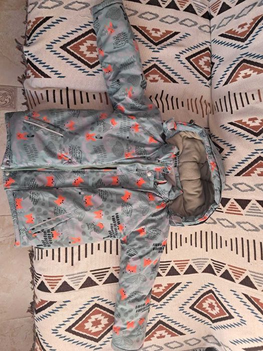 Продам детские пуховики