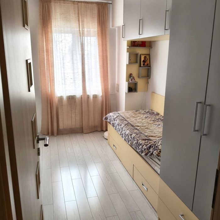 Apartament 2 camere - Str. Democratiei, Ploiesti
