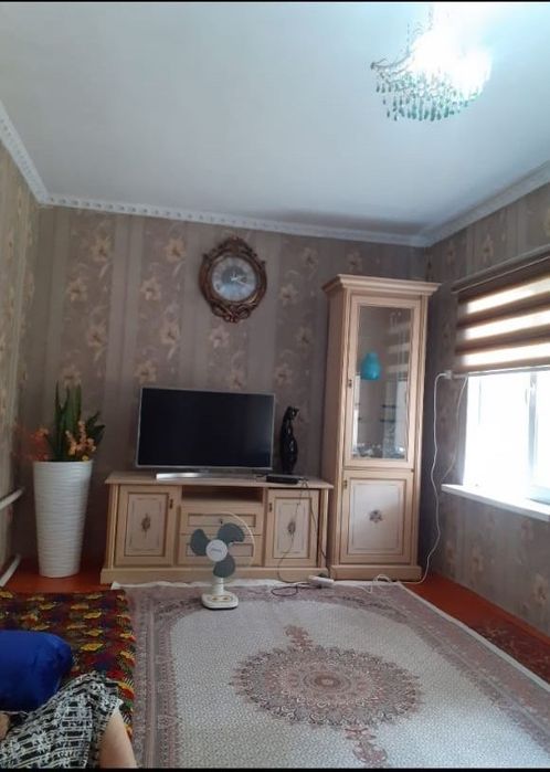 Үй сатылады орталықта