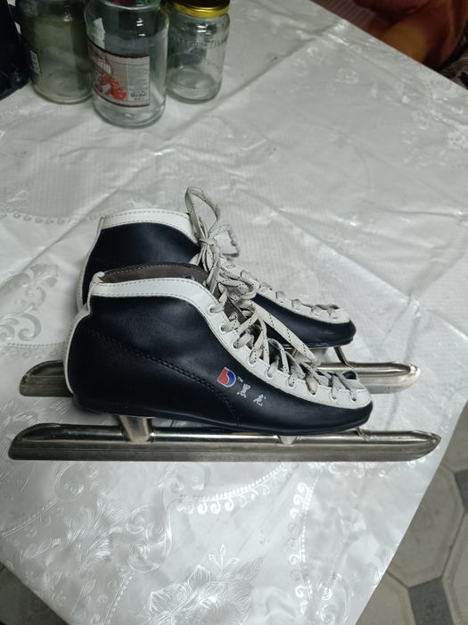 Конькй профессиональные