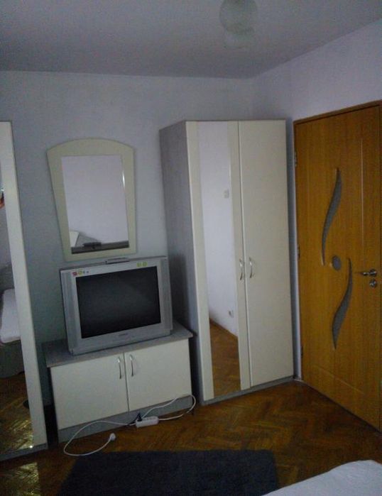 Vand apartament 3 camere