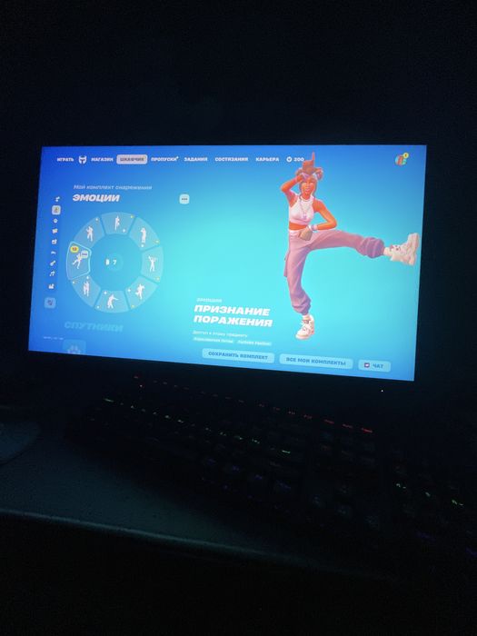 Продаю акаунт фортнайт