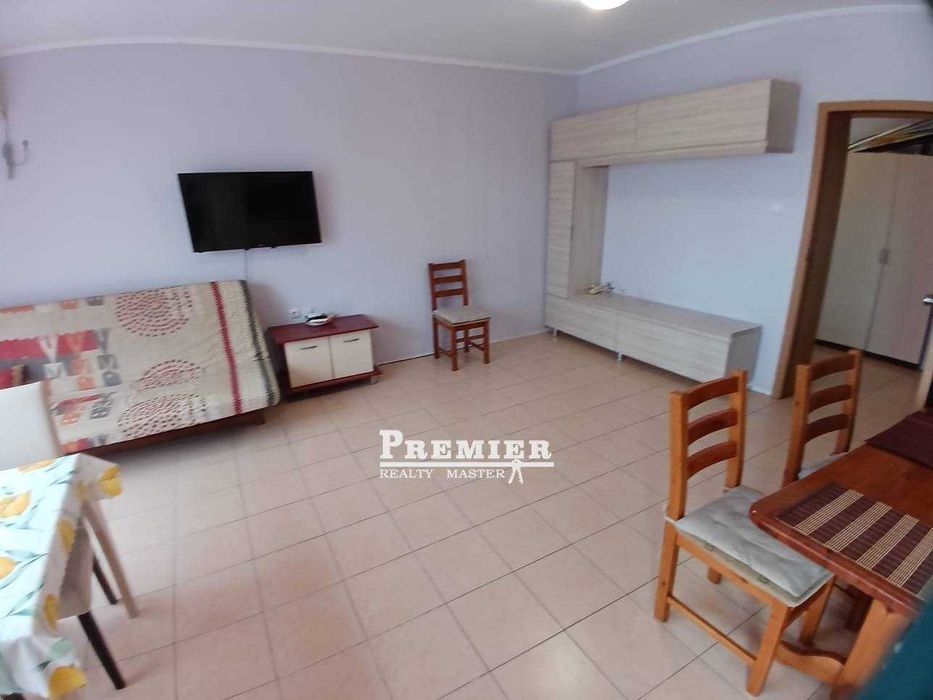 Продава се Тристаен апартамент в к.к. Слънчев бряг - 96000 кв.м за 1 €/кв.м - Снимка #2