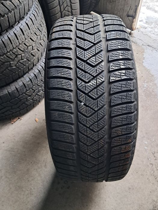 1xAnvelopa second iarna 255 35 R20 Pirelli 6mm