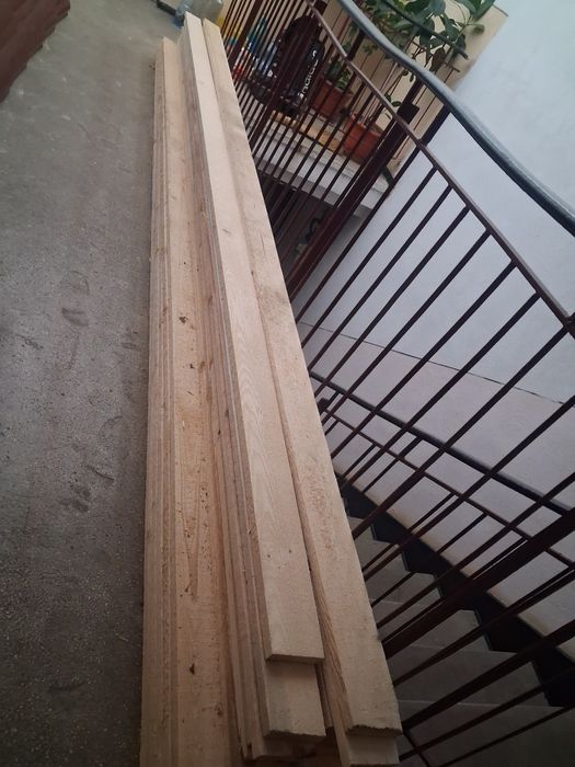 Se vinde scândură