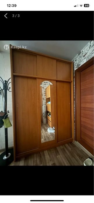 Продам шкаф из дерева