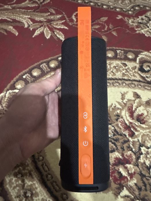 Xiaomi Sound Outdoor 30W 2 света есть