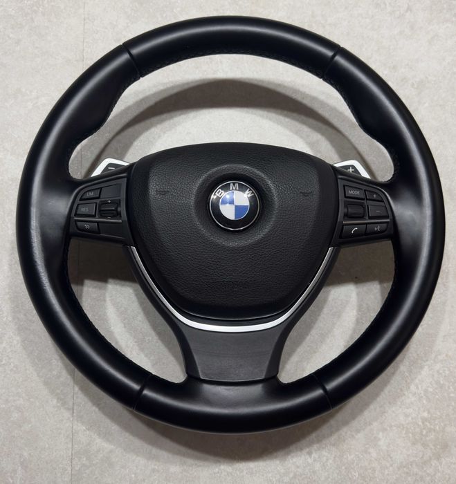 Оригинален волан с еърбег и пера за BMW F10/F11 в перфектно състояние