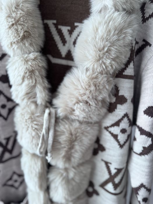 Cardigan cu blana naturala Louis Vuitton