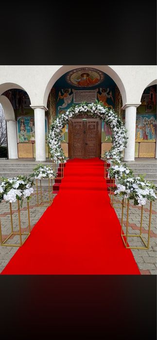 Corturi evenimente Targoviste, aranjamente florale, manechin