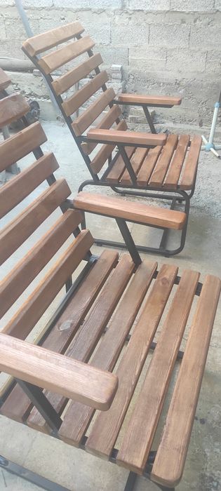 Скамейка, стол 2×1 м, 2 кресла