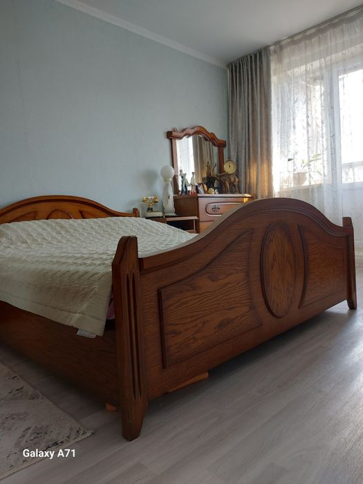 Спальный гарнитур (итальянский дуб)