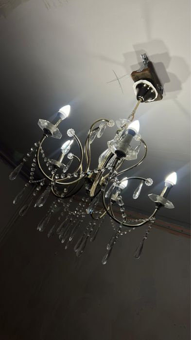 Люстра для зала и холл