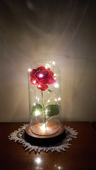 Вечна роза led светлинки