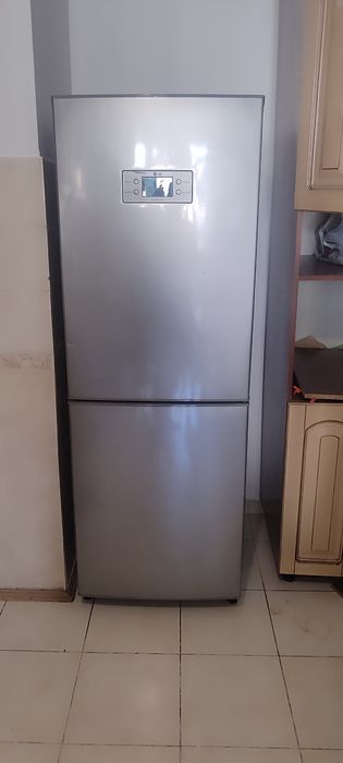 Продам холодильник LG