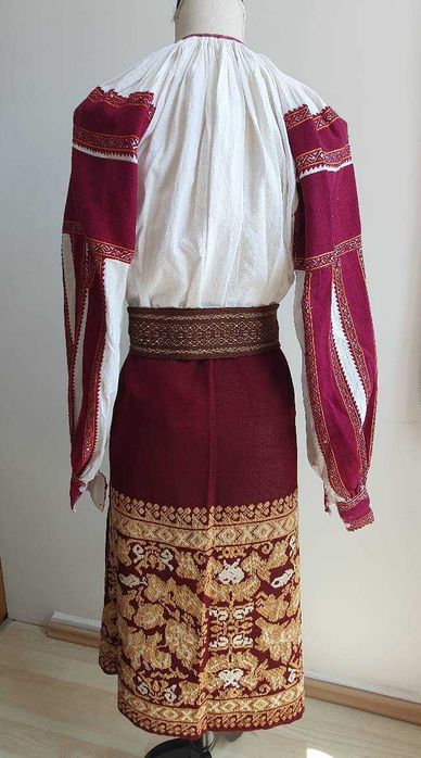 REDUCERE 15%! Costum popular (ie/camasa, fota/catrinta/valnic, brau)