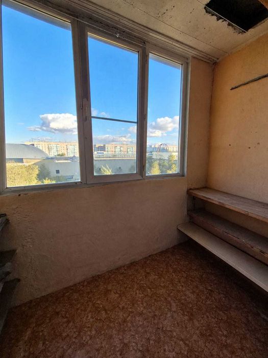 Продам 3 комн квартиру у/планир.