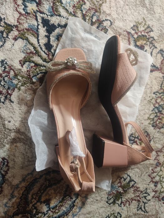 Летние босоножки