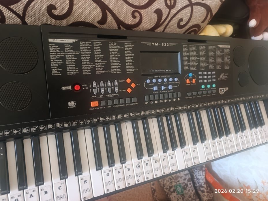 Синтезатор СРОЧНО