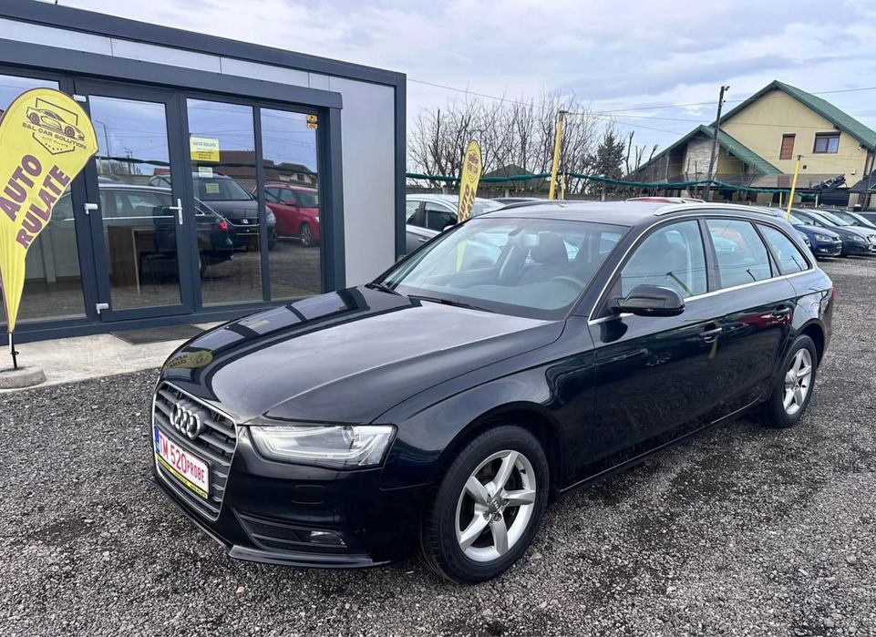 Vand AUDI A4 - 2014