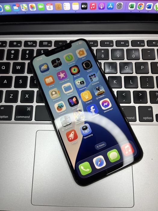 Телефон Apple iPhone 11 Pro Max