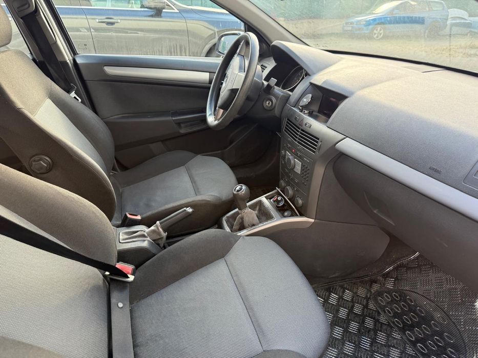 Opel Astra 2005 model, 1.7 CDTI Diesel