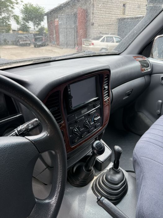 Toyota Land Cruiser 105. Diesel