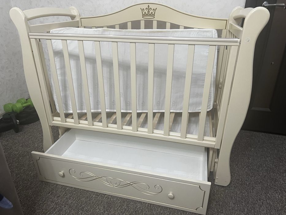 Манеж для девочки