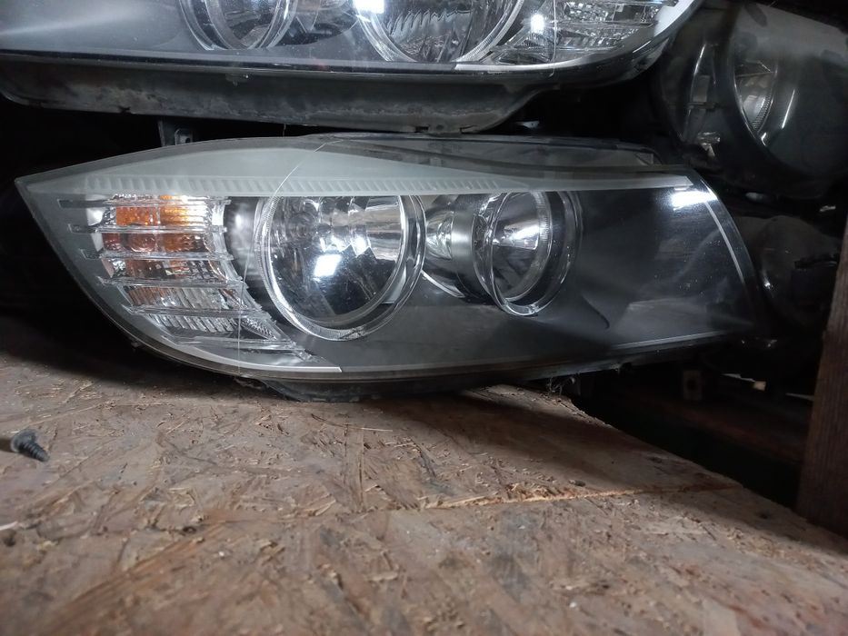 Far dreapta bmw e90 ,e91 lci halogen