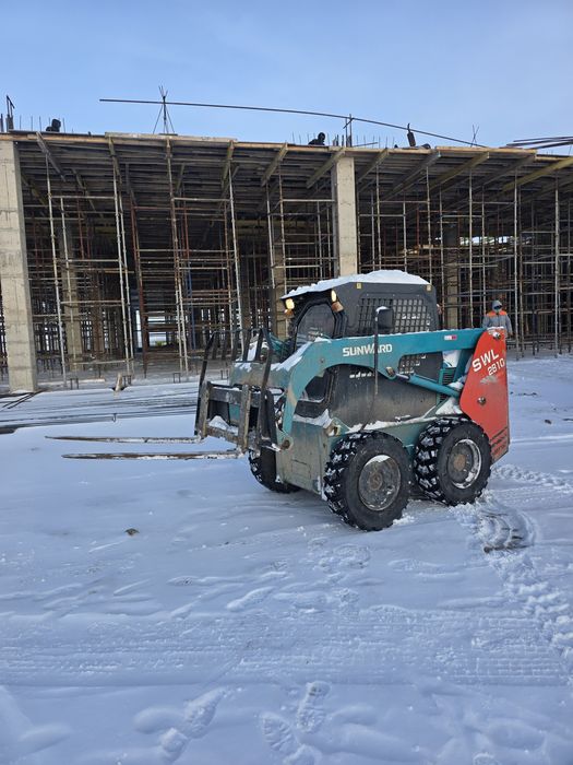 Уборка снега 24/7. Мини Погрузчик.