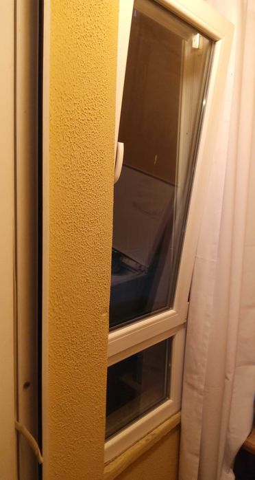 Продавам PVC-дограма в добро състояние