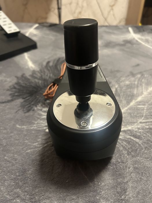 Volan Gaming cu pedale si schimbator