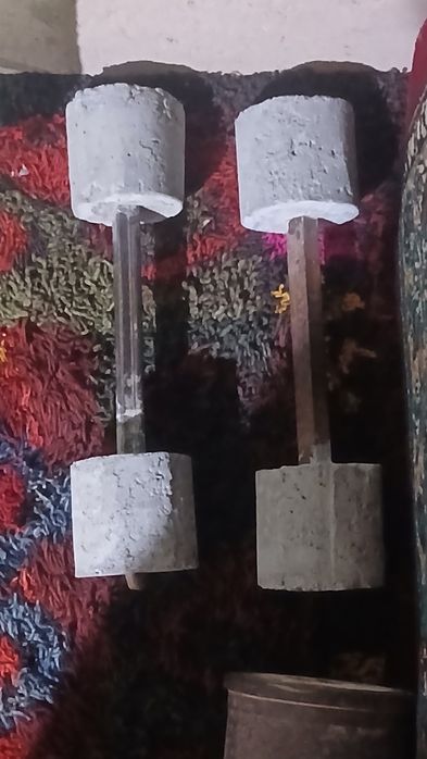 Gantellar sotiladi hammasi va boʻli sotiladi narxi 500 ming dastafka y