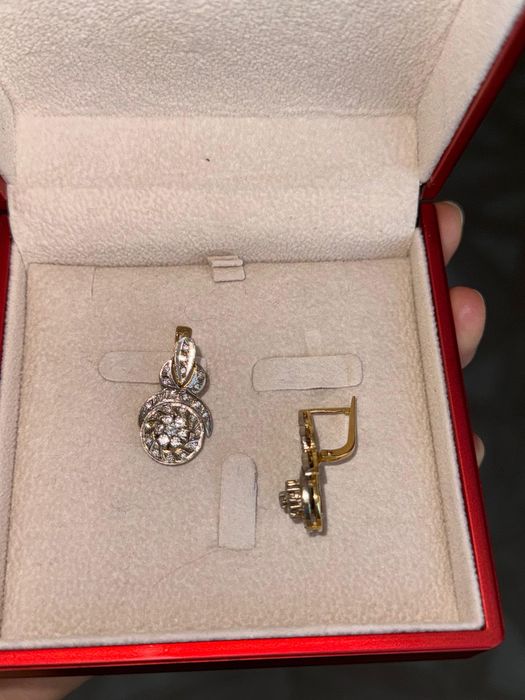 Шикарные серьги с бриллиантами