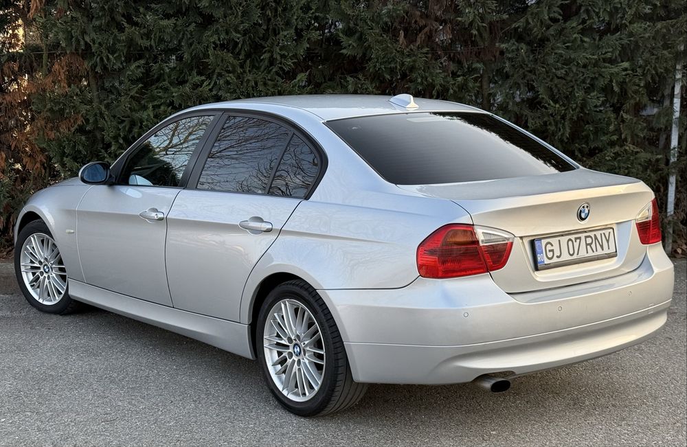 BMW SERIA 3 320d E90 2007 / Navigatie / M47 / DISTRIBUTIA IN FATA