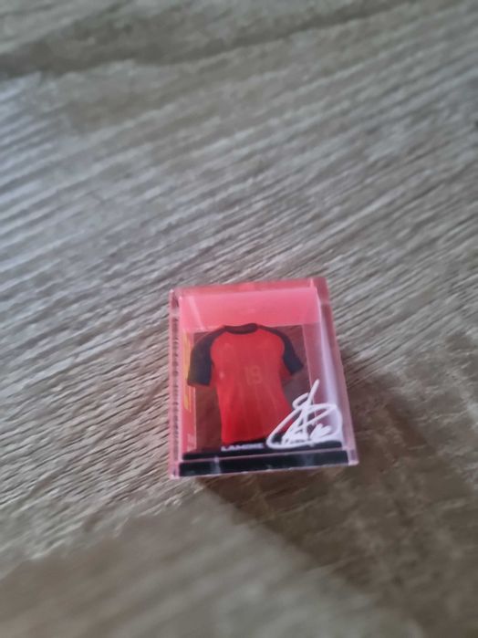 Lamine yamal mini plastic jersey