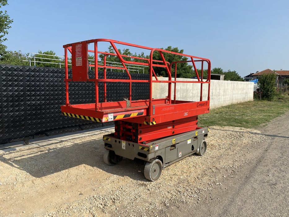 Ножична Вишка Haulotte Compact 10