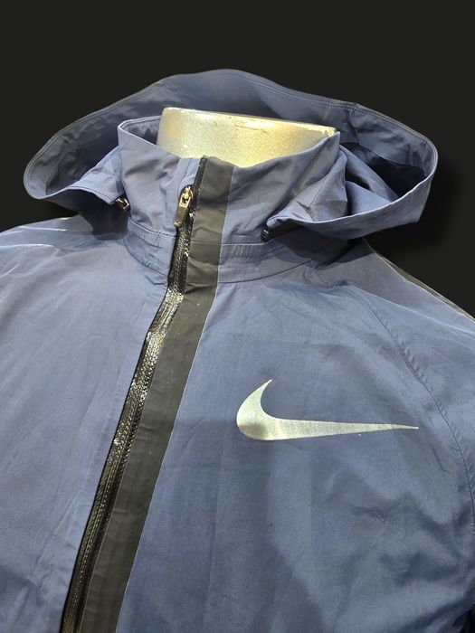 Nike Aeroshield – леко спортно яке с качулка | ТОП цена