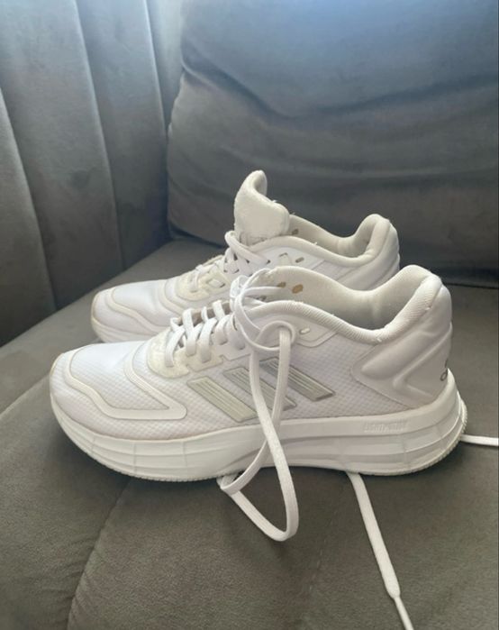 Vand adidass alb dama 35,5