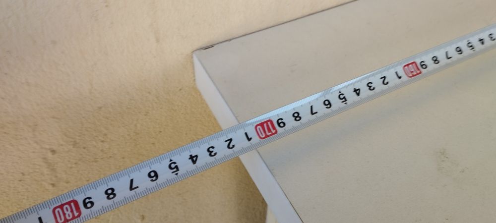 Ресепшн для магазина одежды