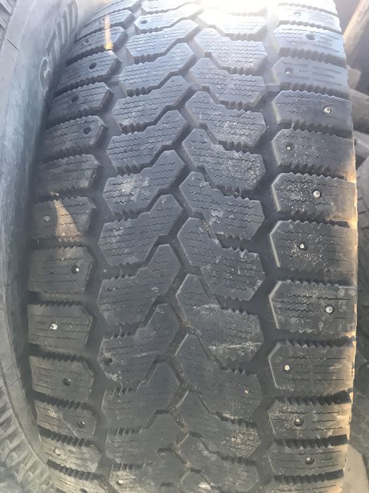 Продам зимние шины Р-17